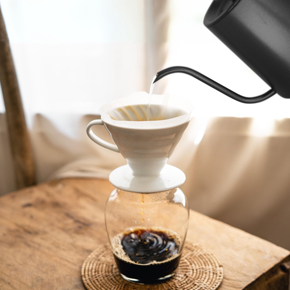 Slow Coffee Ketel 600ml Wood Zwart