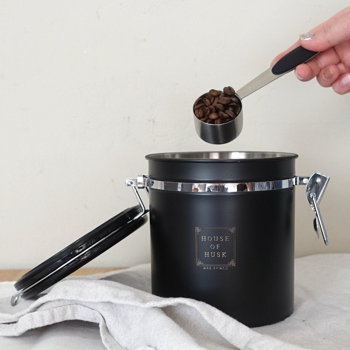 Koffieblik met CO² Ventilatie Zwart